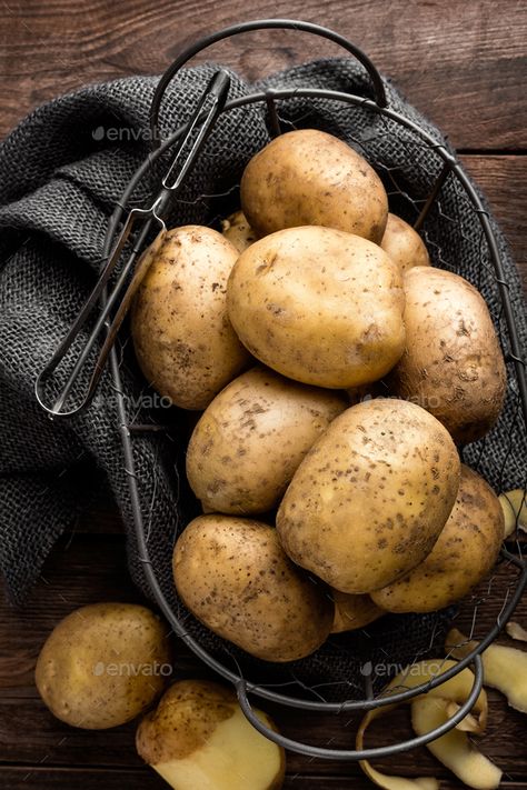 Aesthetic Potato, Potatoes Aesthetic, Potato Aesthetic, Potato Photography, Potato Images, Narrative Illustration, Vegetable Delivery, Food References, Vegetables Photography