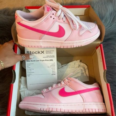 Nike Dunk Low Triple Pink Nike Dunk Low Triple Pink, Black Athletic Shoes, Pink Barbie, Shoe Inspo, Pink Nikes, Nike Air Huarache, Retro Sneakers, Running Shoes Sneakers, Nike Dunk Low