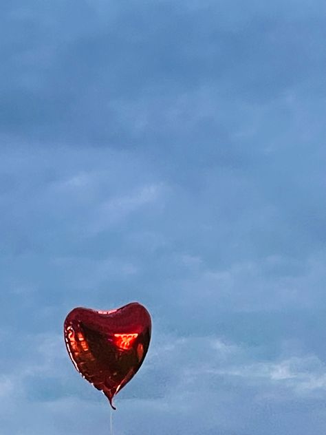 #balloons #heart Heart Balloons Aesthetic, Balloons Aesthetic, Heart Shape Balloon, Heart Balloons, Healthy Relationships, Heart Shape, Heart Shapes, Balloons, Valentines