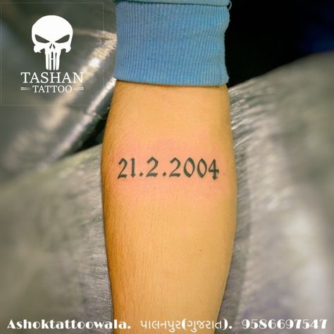 Men Date Tattoo Ideas, Birthday Tattoos Men, Tattoo Ideas Birthday Date, Dates Tattoo Ideas For Men, Date Tattoos Men, Birthdate Tattoo Ideas For Men, Tattoo Birth Date, Birthday Date Tattoo, Birthday Date Tattoo Ideas