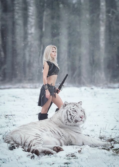 Daria Lefler, Familiar Spirits, Barbarian Woman, Yuki Onna, Tiger Girl, Human Photography, White Tigers, Tiger Pictures, Dream Studio