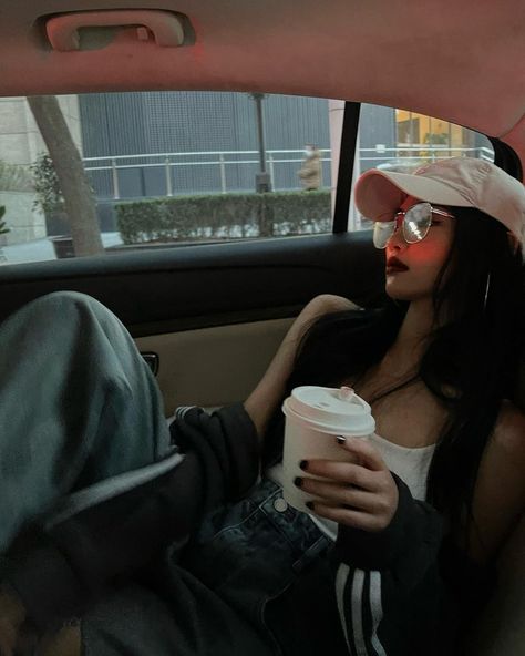 @jingssss_ posted on Instagram • Feb 23, 2022 at 2:21pm UTC Backseat Aesthetic, Backseat Car Photoshoot, Car Ride Outfit, Date Inspo, Car Backseat, Car Selfies, Car Poses, Streetwear Denim, Life Vision