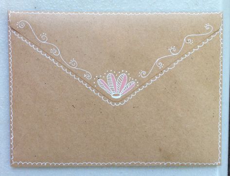 Hand decorated envelope back #envelope #illustration Pretty Envelope Art, Hand Decorated Envelopes, Art On Envelopes, Decorating An Envelope, Envelope Doodle, Envelope Decorating Ideas, Envelope Decoration, Envelope Cover, Decorated Envelopes