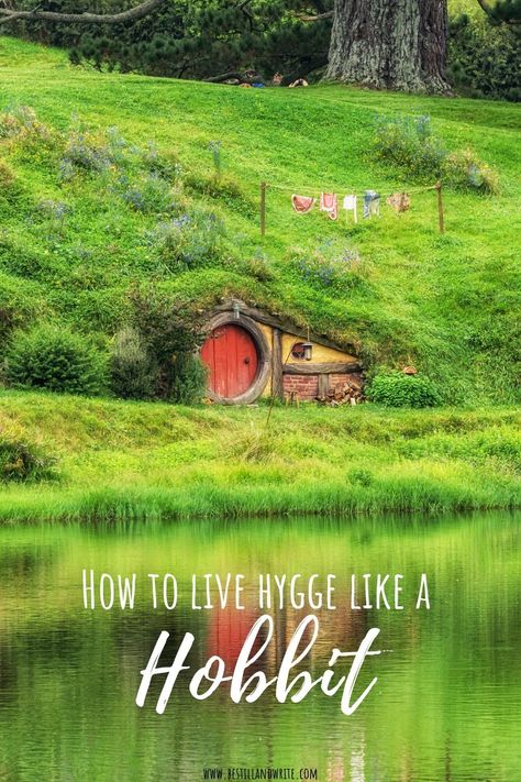 Nature, Natal, Eat Like A Hobbit, Building A Hobbit Hole House, How To Live Like A Hobbit, Hobbit Day Ideas, Hobbit Inspired Home Decor, Hobit Houses Inside, Hobbit Aesthetic Home Decor