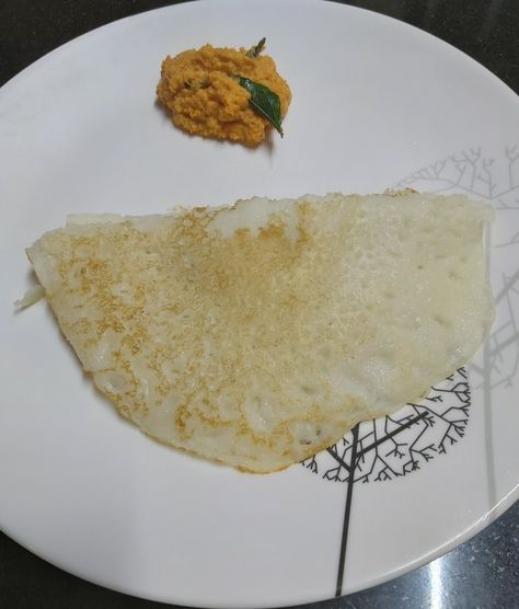 Instant Rice Flour Dosa Recipe. This instant rice flour dosa recipe doesn't require any soaking or grinding. Serve for breakfast, snack or dinner with chutney or sambar. Rice Flour Dosa Recipe, Plain Dosa, Cream Of Wheat, Instant Rice, Dosa Recipe, Free Breakfast, Rice Flour, Chutney, Flour