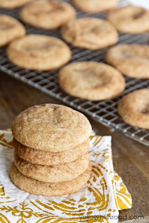 Rolo Stuffed Snickerdoodles, Carmel Snickerdoodles, Sneakerdoodle Cookie Recipe, Caramel Stuffed Snickerdoodles, Deep Dish Caramel Stuffed Cookies, Giant Snickerdoodle Cookie, Stuffed Snickerdoodles, Basic Cupcake Recipe, Snicker Doodles