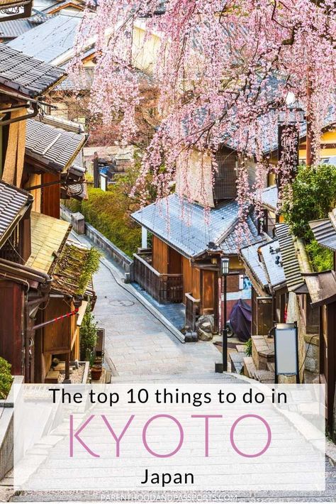 Planning a trip to Kyoto, Japan? Here’s how to spend 3 days in Kyoto with kids - or without. This full itinerary includes the top 10 things to do in Kyoto and offers tips for visiting all the top attractions in Kyoto. #japan #kyoto #familytravel #japantravel Kyoto Day Trip, Japan With Kids, Kyoto Itinerary, Japan Holiday, Visit Kyoto, Kyoto Japan Travel, Japan Holidays, Japan Destinations, Japanese Travel