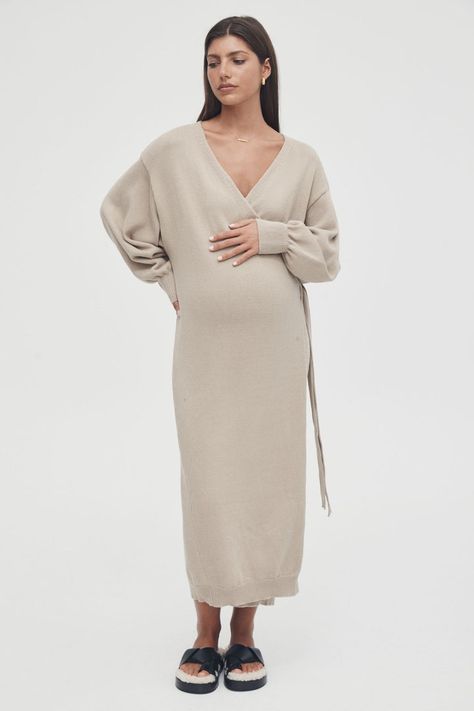 Pregnancy Fashion, Legoe Heritage, Gender Reveal Outfits, Pregnant Fashion, Maternity Wrap Dress, Pregnant Model, Cotton Wrap Dress, Rib Dress, Knit Wrap Dress