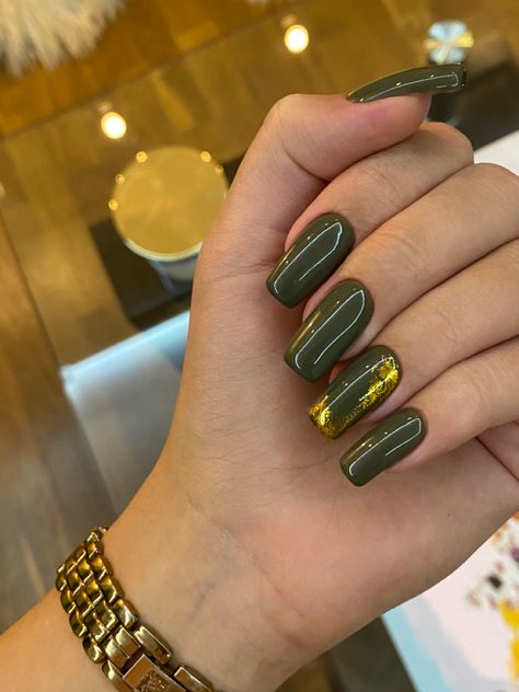 long square khaki nails with a minimalistic design ❤️‍🩹 Khaki Nails, Nail Art Designs Videos, Ideas Nails, Nail Patterns, Short Acrylic Nails Designs, Minimalistic Design, Short Acrylic Nails, Square Nails, Green Pattern