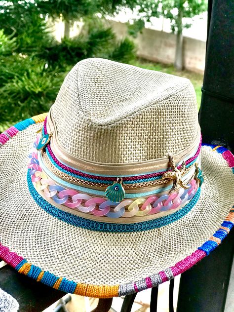 Decorated Straw Hats Ideas, Cute Sun Hats For Women, Sombreros Decorados Ideas, Straw Hat Diy, Custom Cowboy Hats, Beach Hats, Painted Hats, Boho Hat, Summer Sun Hat