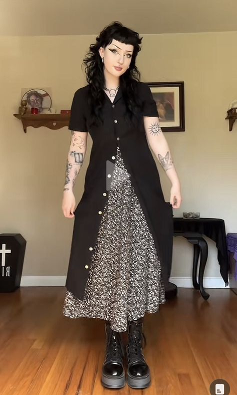 90s Modern Fashion, Alternative Church Outfits, Layering In Summer, Whimsigoth Outfits Summer, Modest Alt Outfits, Casual Goth Outfits Summer, Transfemme Fashion, Summer Alternative Outfits, Classy Outfits Fall