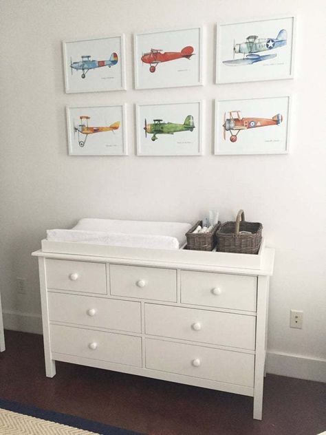 Airplane Nursery Boy, Airplane Boys Room, Aviation Nursery, Nursery Ideas Boy, Baby Nursery Inspiration, Airplane Nursery, Airplane Theme, Baby Boy Room Decor, Boys Room Wall Art