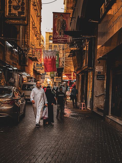 Manama Souq Manama, Market Shopping, Bahrain