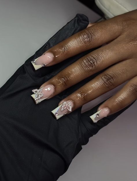 Baddie Nails Acrylic Mid Length, Green Nails Acrylic Short, Mid Length Nails Acrylic, Nails Middle Length, Mid Nails, Cute Medium Length Nails, Dope Nail Designs Short Length, Birthday Nails Black Women, Dope Nail Designs Mid Length