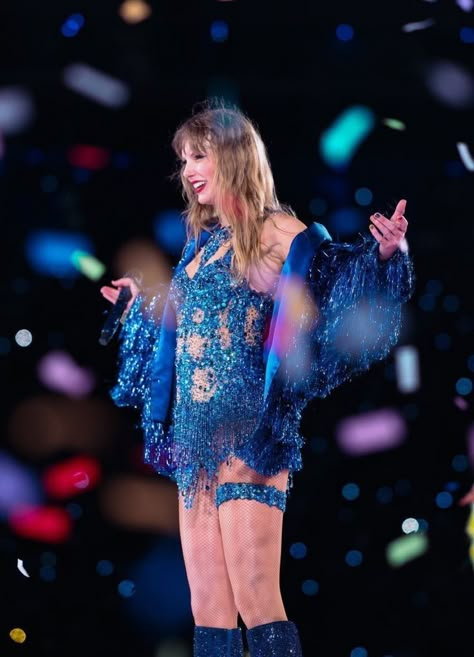 Miss Americana, Estilo Taylor Swift, Taylor Swift Cute, Taylor Swift Posters, Swift Photo, Taylor Swift Funny, Taylor Swift Outfits, Taylor Swift Concert, Taylor Swift Wallpaper