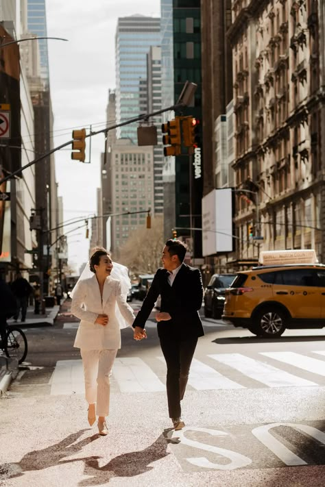 Stylish New York engagement photography | Through The Glass Paris New York Prenup Shoot, New York Engagement Shoot, Bed Background, Prenuptial Photoshoot, Prenup Ideas, Prewedding Ideas, Nyc Wedding Photos, Street Wedding, City Couple