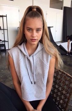 Chase Carter model - Google Search Chase Carter, High Updo, Hairstyles List, High Ponytail Hairstyles, Glam Hair, Hot Hair Styles, High Ponytails, Perfect Curls, Popular Wedding