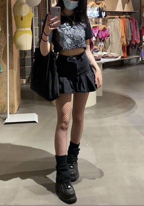 Bra With Jacket Outfit, Edgy 2000s Aesthetic, Summer Egirl Fits, Black Chunky Boots Outfit Summer, Summer Skirt Fits, Egirl Outfits Skirt, Outfit Ideas Grunge Summer, Grunge Sweater Vest Outfit, Grunge Outfit Inspo Summer