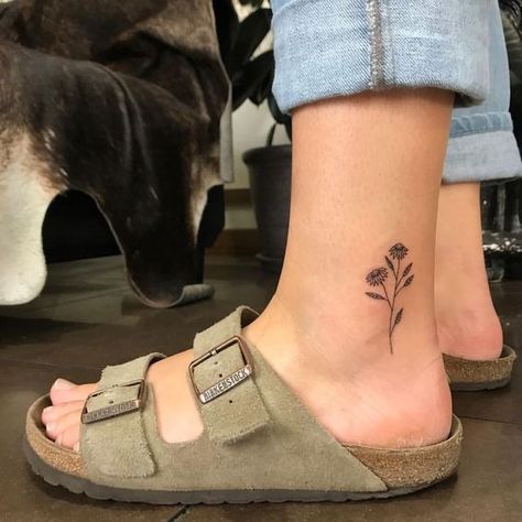 Tattoos For Women Small Meaningful, Meaningful Tattoos For Women, Small Flower Tattoos, Tattoo Templates, Cat Tattoos, Inspiration Tattoos, Small Meaningful Tattoos, Tiny Tattoo, Butterfly Tattoos