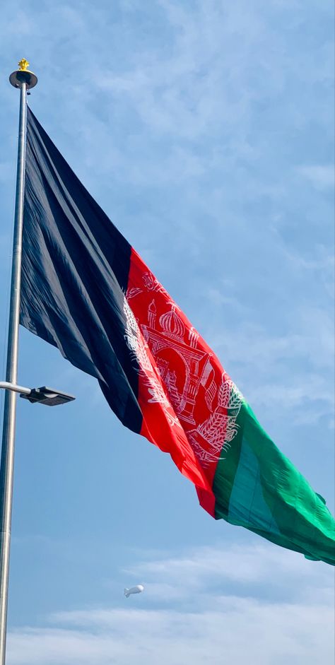 Afghanistan Flag Aesthetic, Afghan Flag Wallpaper, Afghanistan Flag Wallpaper, Afghanistan Wallpaper, Afghan Aesthetic, Afghan Wedding Dress, Afghan Flag, Afghanistan Photography, Afghanistan Culture