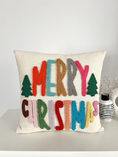 Needle Cushion, Punch Embroidery, Holiday Punch, Embroidery Pillow, Needle Embroidery, Tufted Cushion, Christmas Cushions, Punch Needle Embroidery, Weaving Projects