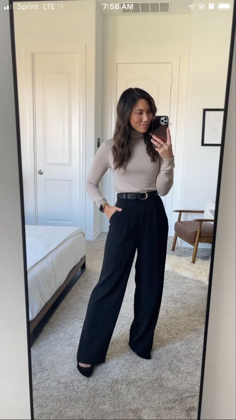 Black Pants And Flats Outfit, Simple Business Outfits Women, Ap Seminar Outfits, Law Firm Outfits Women Winter, Casual Outfit With Slacks, Female Court Attire, Deca Business Outfits, Social Worker Interview Outfit, Business Casual Outfits Slacks