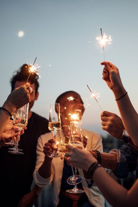 Liven up your end-of-year celebrations with these New Year's Eve party themes, courtesy of an event planner. Consider hosting a charcuterie-centric event—or serving breakfast for dinner. New Years Eve House Party, Last Day Of School Party, New Year's Eve Party Themes, School Party Ideas, Christmas Party Drinks, Unique Party Ideas, Unique Party Themes, End Of Year Party, Late Night Food