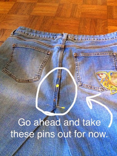 Upcycle Jeans Skirt, Jeans Into Skirt, Diy Denim Skirt, Ropa Upcycling, Denim Refashion, Diy Clothes Refashion, Embellished Clothing, Upcycle Sewing, Denim Projects