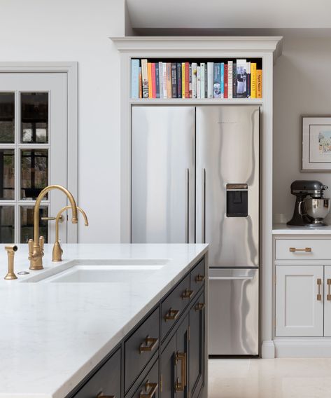 Where should a refrigerator be placed? Expert advice on the perfect placement | Homes & Gardens | Cabinets Around Fridge, Types Of Kitchen Layouts, Above Refrigerator, Big Refrigerator, Modern Refrigerator, Big Fridge, Refrigerator Ideas, Kitchen Triangle, Open Bookshelf