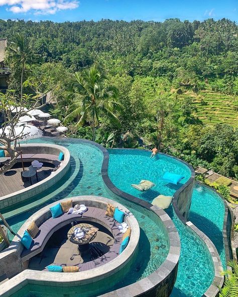 ⁠ Who want's to experience this amazing three level infinity swimming pool amidst the lush jungle in bali? 🍃💦 ⁠ .⁠ .⁠ .⁠ .⁠ ⁠ #travelwithMihuru  #freedomtotravel #natgeotraveler #beautifuldestinations #CNTtravellerIndia #outlooktraveller #welivetoexplore #neverstopexploring #natgeotravel #travelbug #travelblogger #traveldiary #theglobewanderer #aroundtheworldpix #travellife #lonelyplanet #travelogue #ilovetravel #wanderlust #travelblogger #globetrotter #bali #ubud #indonesia #thailand #maldive Kayon Jungle Resort, Bali Tour Packages, Jungle Resort, Bali Guide, Voyage Bali, Bali Hotels, Bali Island, Natural Swimming Pool, Bali Travel