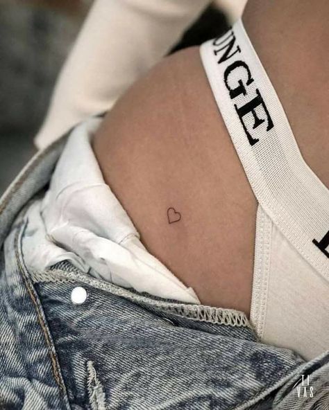 Minimalistic Heart Tattoo, Tattoo Near Crotch, Tattoo Pequeños Mujer, Tattoo On Hip Bone, Pelvic Tattoos, Little Heart Tattoos, Summer Boho Dress, Red Heart Tattoos, Tiny Heart Tattoos