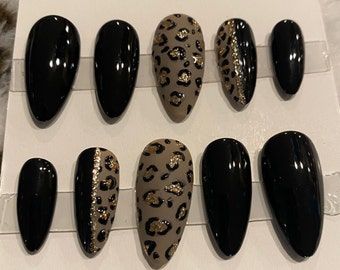 WendysNailsAndCrafts - Etsy Hand Painted Nail Designs, Painted Nail Designs, Nails With Leopard Print, Sliver Nails, Leopard Nail Designs, Leopard Nail Art, Dark Ombre, Cheetah Print Nails, Animal Print Nails Art