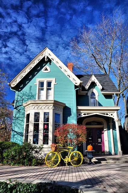 House on Third Street by phototravel1/Jim Watkins, via Flickr Turquoise House Exterior, Home Ideas Decoration, Decoration Home Ideas, Turquoise House, Gothic Victorian House, Victorian Tiny House, Teal House, Turquoise Cottage, Home Idea