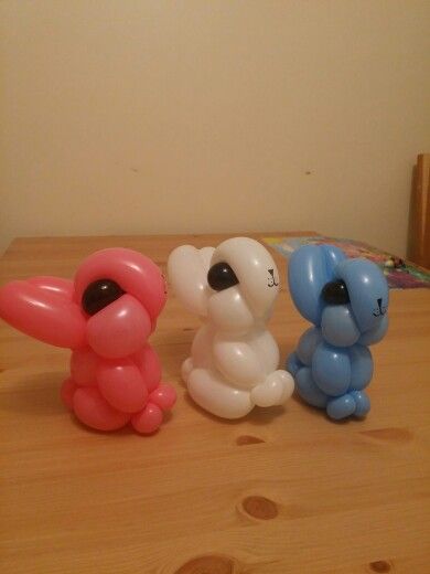 Rabbit Balloon Animal, Bunny Balloon Animal, Ballon Animal, Easy Balloon Animals, Balloon Rabbit, Balloon Bunny, Rabbit Balloon, Balloon Figures, Balloon Craft