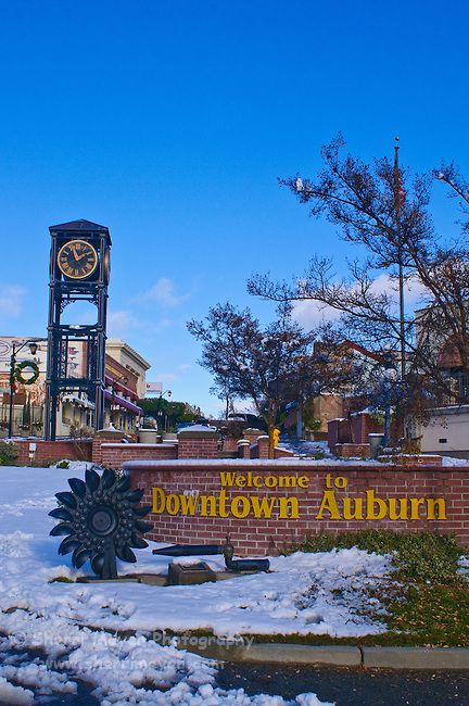 Downtown Auburn, California in the snow. Auburn California, California Towns, California Gold, Summer Mood, Moving Services, California Dreaming, California Adventure, Gold Rush, Halloween Printables