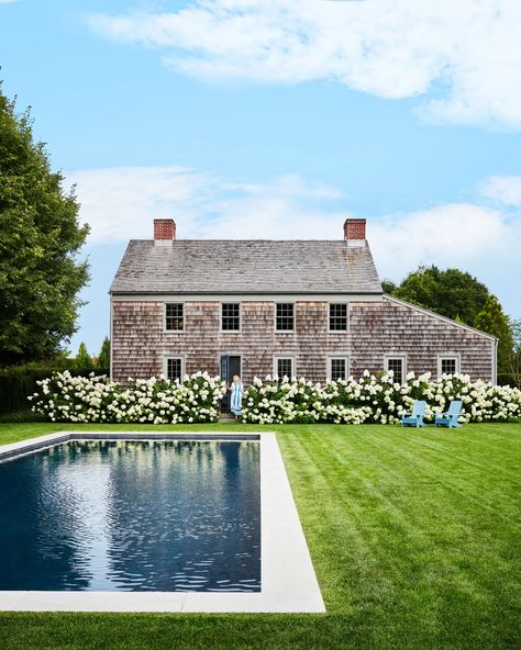 Neal Beckstedt, Hamptons Architecture, Hamptons Houses, Hydrangea Landscaping, Hamptons House, Hamptons Style, East Hampton, Affordable Housing, Architect Design