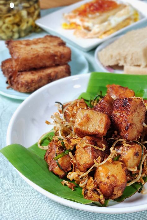 Turnip Cake Recipes (Char Koay Kak, Lo Bak Go, Chai Tow Kway) Teatime Snacks, Chinese Turnip Cake Recipe, Chinese Cuisine Recipes, Fried Carrot Cake, Dim Sum Restaurant, Turnip Cake, Malay Food, Chinese Dessert, Tea Time Snacks