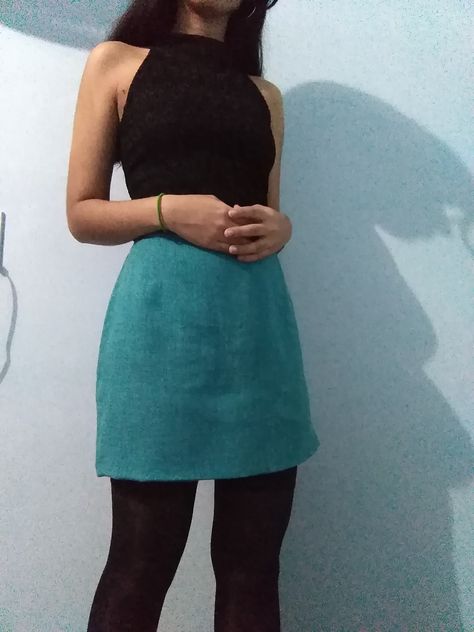 Teal Skirt Outfit, Teal Outfit Ideas, Best Group Costumes, Teal Outfit, Trend Prediction, Teal Outfits, Skirt Outfit Summer, Teal Skirt, Miniskirt Outfits