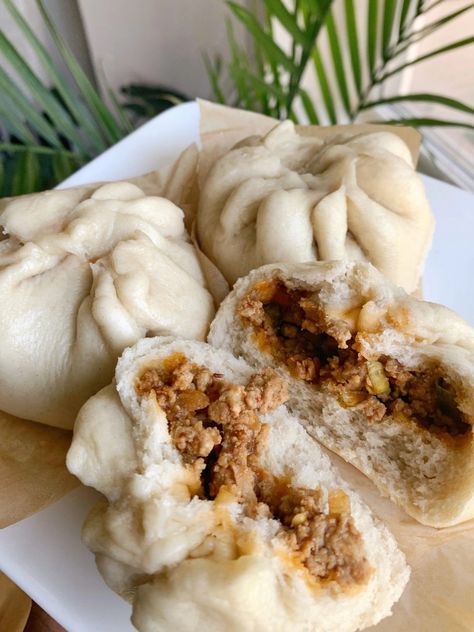 Teriyaki Chicken Steamed Buns, Chinese Pork Buns Steamed, Pork Buns Aesthetic, Steam Pork Buns, Bao Buns Aesthetic, Pork Buns Steamed, Baozi Recipe, Meat Buns, Chinese Buns