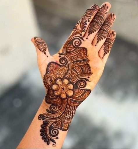 Designs can range from traditional patterns to more contemporary and personalized creations. Mehendi Design Bridal Mehndi, Mehndi Designs Traditional, Mehendi Design Bridal, Mehndi Design Indian, Simple Engagement Party, Gold Bangle Design, Modern Mehndi Design, Aesthetic Trousers, Lehenga Simple