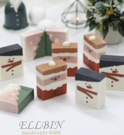 Food Soap Ideas, Christmas Soaps, Cold Process Soap Designs, Soap Design Ideas, Savon Diy, Săpunuri Handmade, Handmade Soap Recipes, Soap Making Kits, Soap Business