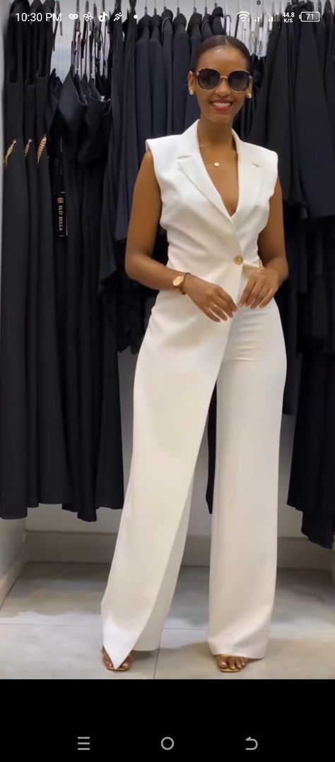 Ladies Graduation Suits, Corporate Jumpsuit Classy, Graduation Outfit For Ladies, Panel Discussion Outfit, Business Formal Women Outfits, Black And White Attire Party, Luxury Casual Outfit Women, White Jumpsuit Outfit Black Women, Coperate Dress For Ladies