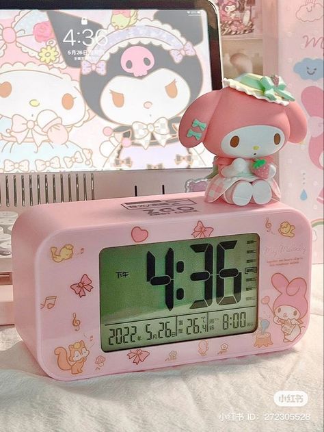 my melody sanrio, sanriocore, kawaiicore, kawaii, cutecore, cute, pinkcore, kuromi, pink Kuromi Pink, Sanrio Items, Sanrio Aesthetic, Images Hello Kitty, Make 100 A Day, Sanrio Stuff, Doll Crib, Hello Kitty Rooms, Cute Furniture