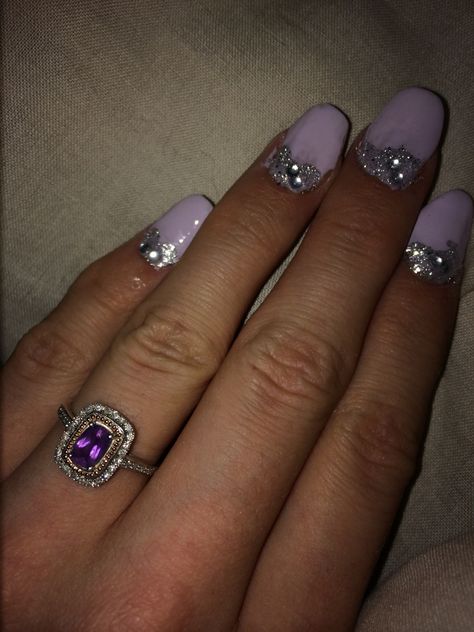 Lilac And Silver Nails, Lilac Acrylic Nails, Lilac Nail Designs, Lilac Nails Design, Face Moisturizer For Dry Skin, Reverse Ombre, Silver Nail Designs, Lilac Nails, Dry Skin Body