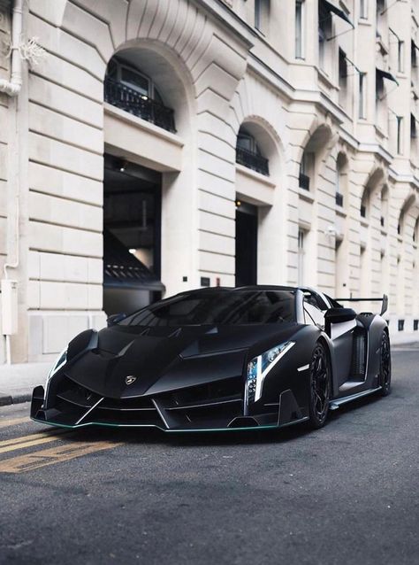 Blacked out Lamborghini Veneno🤌🏽 Blacked Out Lamborghini, Veneno Roadster, Tmax Yamaha, Fastest Car, Cool Truck Accessories, Aventador Lamborghini, Car Quotes, Car Organization, Aesthetic Car