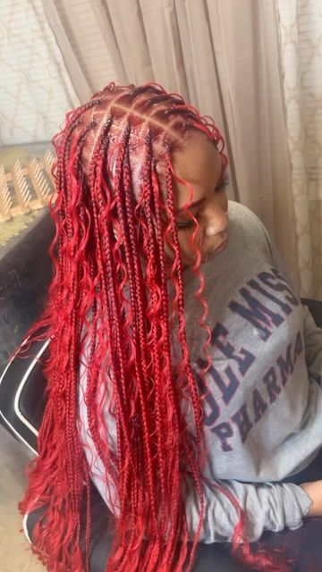 Bright Red Braids Black Women, Long Red Boho Knotless Braids, Red Medium Boho Knotless Braids, Bohemian Knotless Braids With Color Red, Small Red Bohemian Knotless Braids, Boho Knotless Braids With Color Red, Small Red Boho Knotless Braids, Red Braids Knotless, Cute Hairstyles For Red Hair