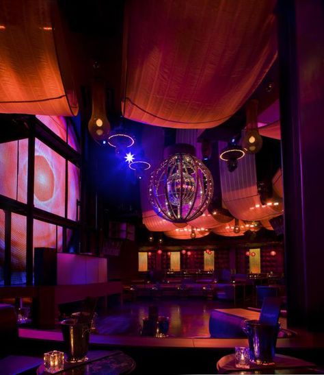 What Are the Hottest Nightclubs in Las Vegas? Marquee Nightclub, Cosmopolitan Hotel, Las Vegas Night Clubs, Vegas Clubs, Club Nightclub, Las Vegas Clubs, Vegas Night, Nightclub Design, Vip Room