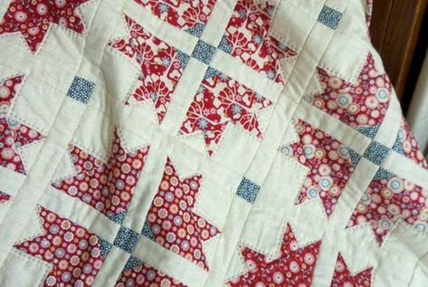 Patchwork, The Cross And The Crown Quilt Pattern, Cross And Crown Quilt Pattern Free, Cross And Crown Quilt Pattern, Crown Quilt Pattern, Cross Quilt Pattern, Cross Quilt, Missouri Star Quilt Company, Crown Pattern