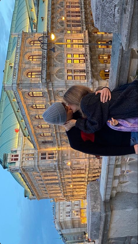 Couples Photos Vienna, Austrian Fashion Vienna, Vienna Vision Board, Vienna Couple Photos, Vienna At Christmas, Vienna Photo Ideas Winter, Vienna Photo Ideas, Vienna Austria Aesthetic, Wien Aesthetic