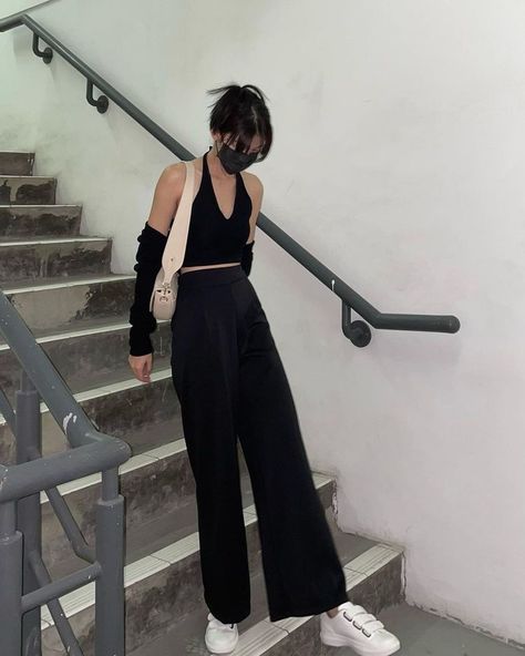 Cute Ulzzang Outfits, Ulzzang Clothes, Streetwear Goth, Moda Ulzzang, Ulzzang Style, Ulzzang Outfit, Mode Ulzzang, Korean Fashion Dress, Goth Aesthetic